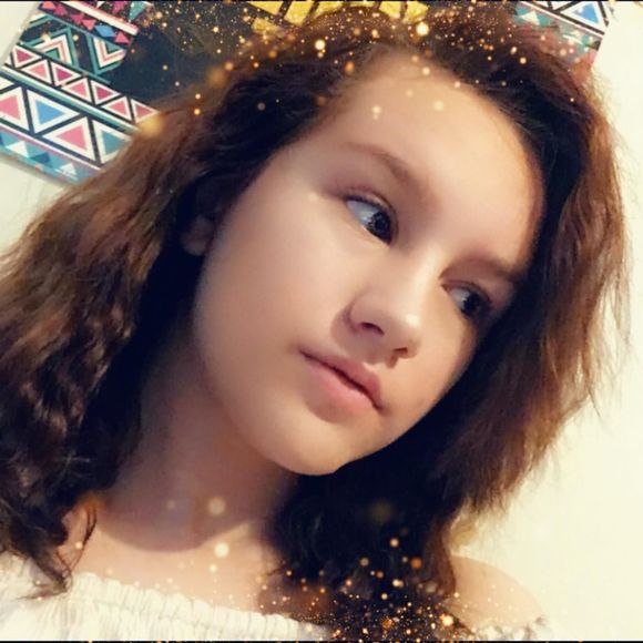 Meet your Posher, Mackenzie - Picture 1 of 1